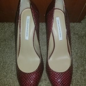 Diane Von Furstenberg pumps